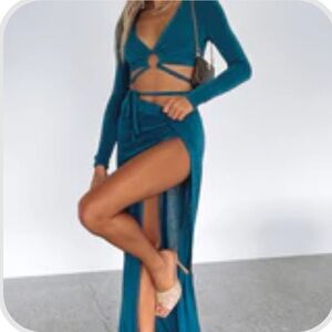 White Fox Boutique Teal Cutout Long Sleeve Skirt Set